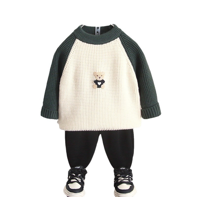 6882 suéter grueso para niños 2025 invierno nuevo suéter para niños ropa de otoño e invierno para bebés camisa de fondo de punto