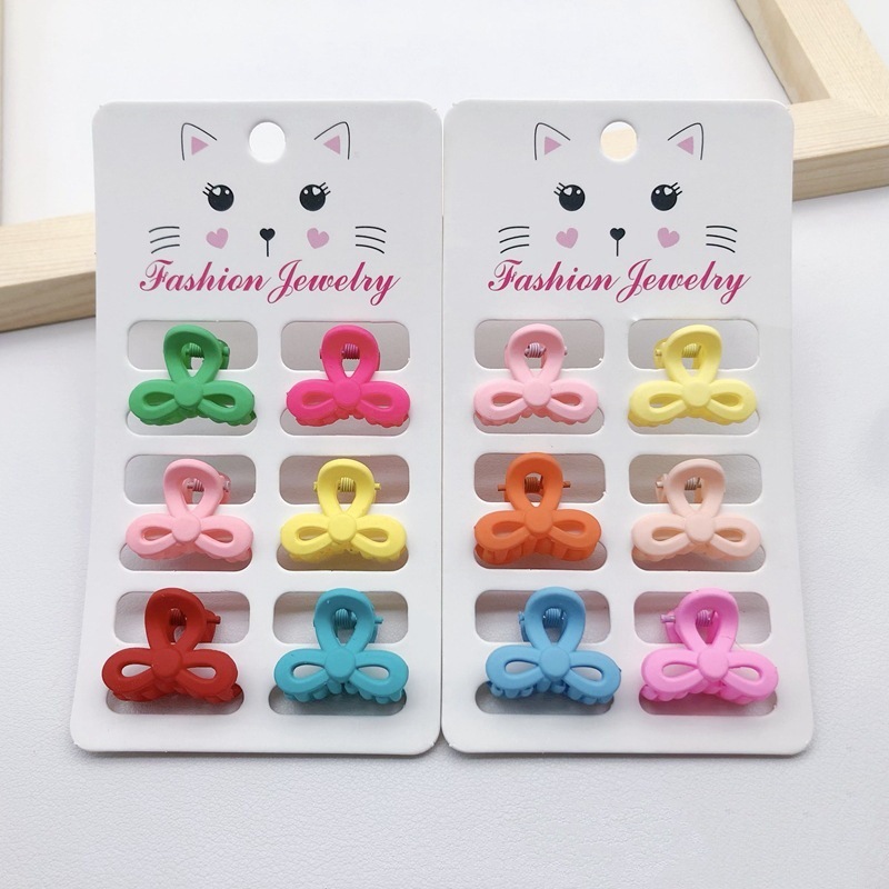 Pinza de pelo pequeña estilo shark clip – diseño minimalista, tendencia en redes