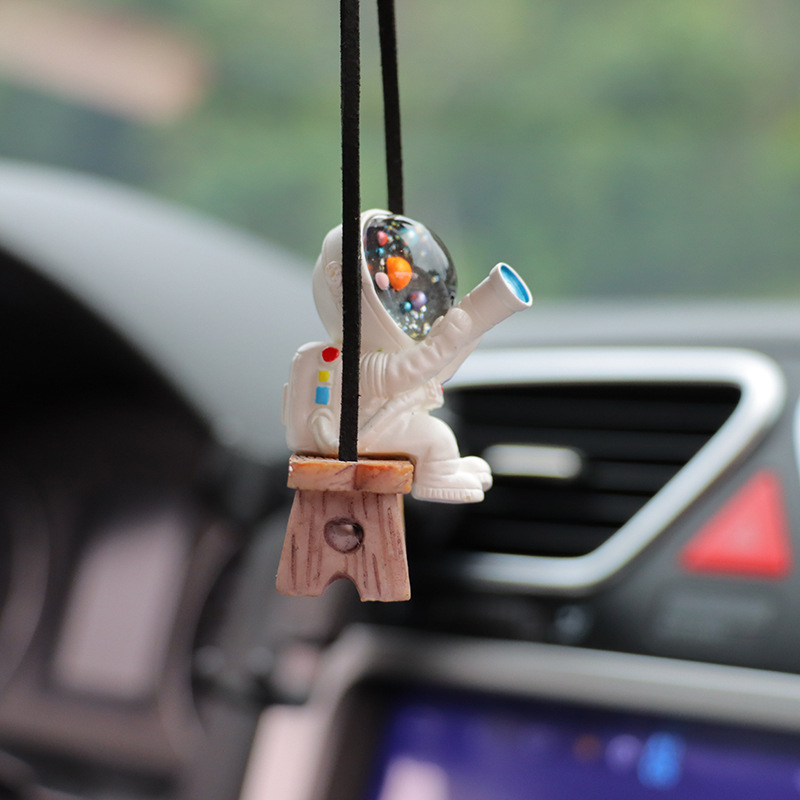 Wholesale a generation of creative astronaut car accessories car hanging car interior pendant car pendant car Crane