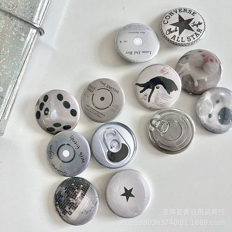 Высокое значение японского абстрактного банок