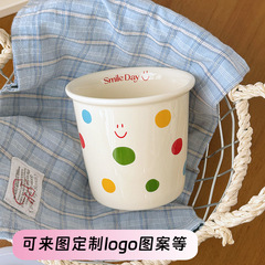 新品insカラー波点コーヒーカップ手持ちセラミックカップフタ付きヨーグルトカップシール付きマグカップ高颜値