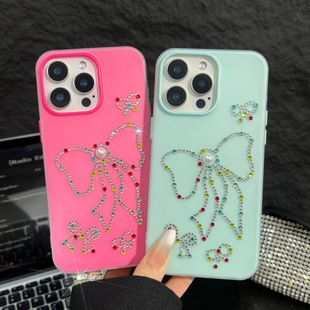�m���O��13�֙C��iphone15��������һ�N��֙C��Ů�ԕr��