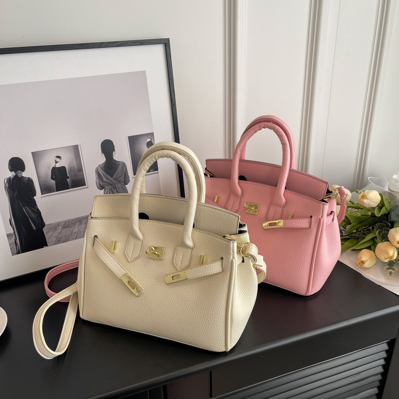 High-grade lychee pattern lock 2024 new bags hot sale platinum bag large small size portable shoulder crossbody women's bag