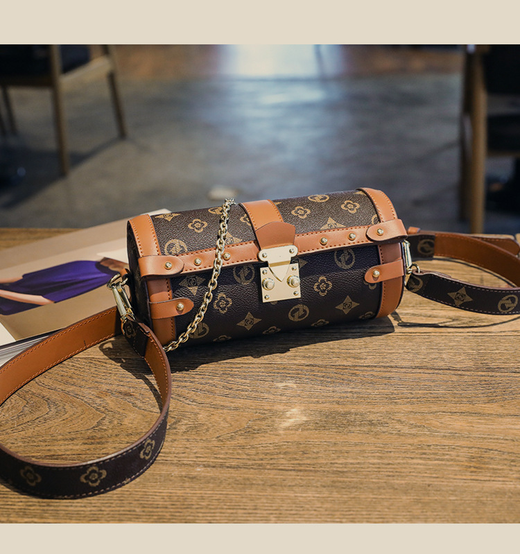 Tasche frauen 2023 neue mode umhängetasche eine schulter kleine runde tasche kissen tasche Papillon presbyopie stift halter zylinder tasche_voghion.com