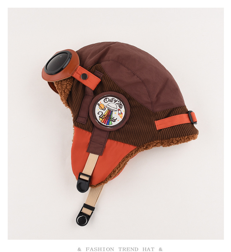 Versión coreana empalmada sombrero Lei Feng para hombres y mujeres, protección auditiva cálida para otoño e invierno, tira de pana para pilotos jóvenes,_voghion.com