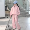 Розовый
