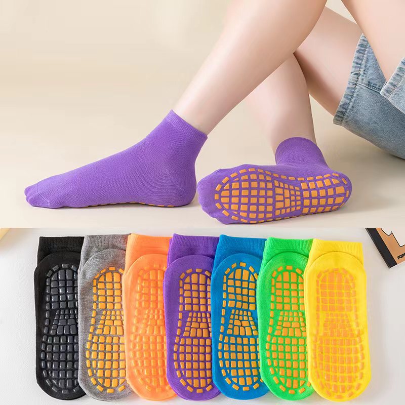 Anti-slip socks children's playground socks wholesale baby early education floor socks foreign trade production LOGO adult yoga socks Anti-slip socks children's playground socks wholesale baby early education floor socks foreign trade production LOGO adult yoga socks