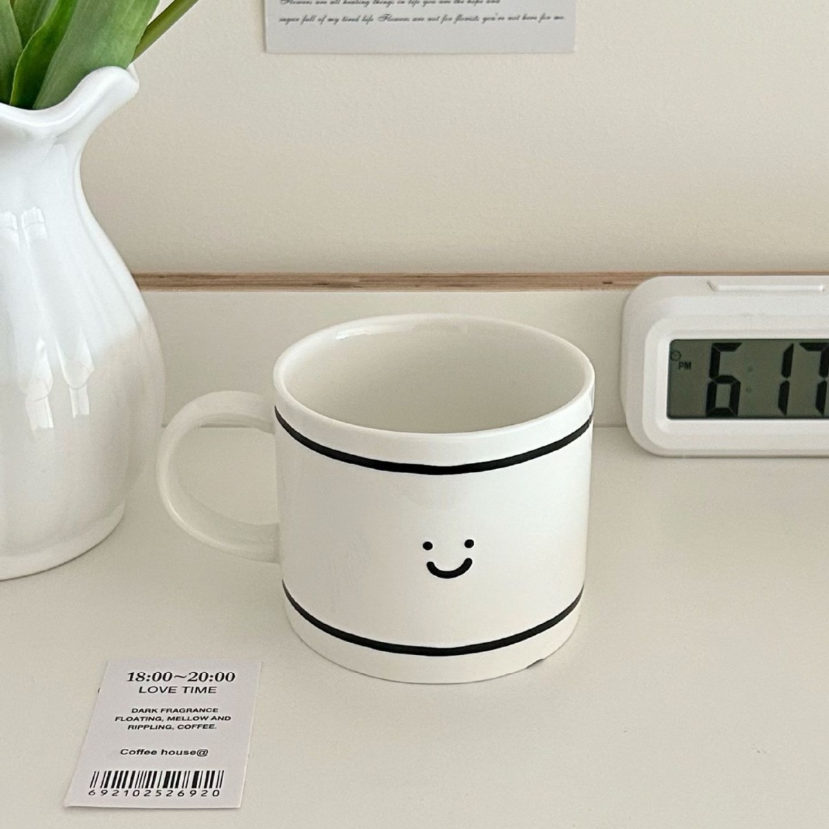 낙서 웃는 얼굴 머그컵