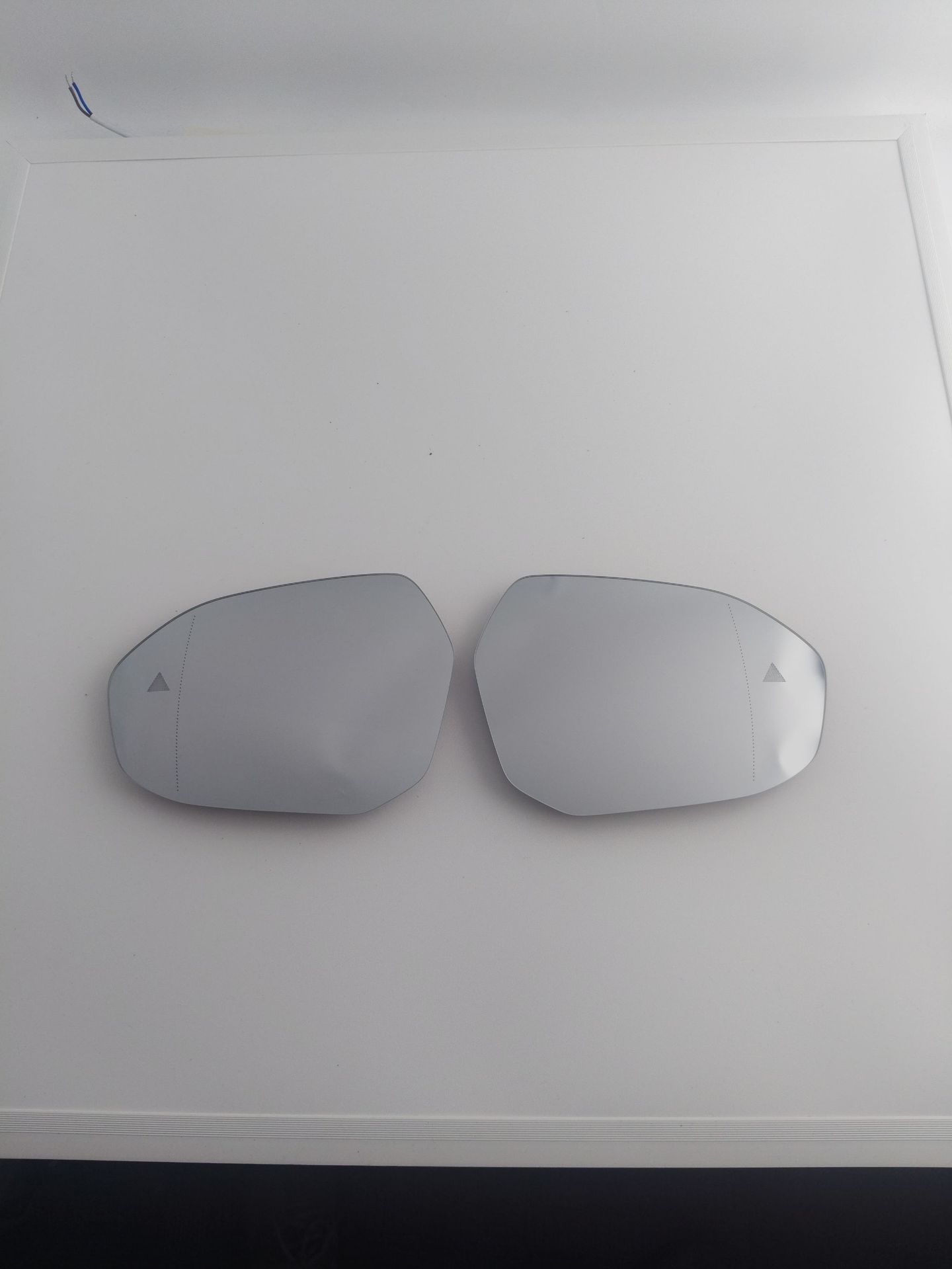 Suitable for Bmw 5 Series G60 G68 X3 G48 7 Series G70 Rearview Mirror Reflective Glass Heated Blind Spot