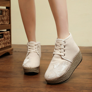 1618-209 Spring and Autumn New Solid Color Heavy Industry Embroidered Eagle Hanfu High-heeled Antique National Fashion National Style Ladies Cloth Shoes