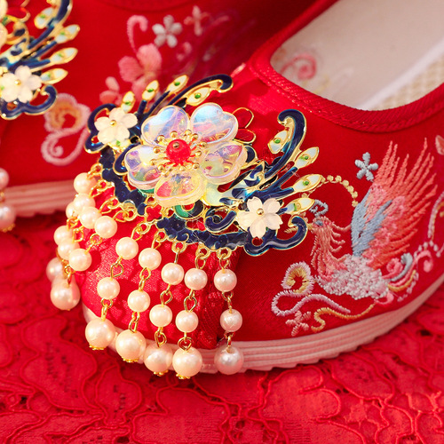 Hanfu shoes Qipao Chinese Princess folk dance cosplay shoes tassel hanfu shoes XiuHe antique embroidered shoes bride wedding Chinese style