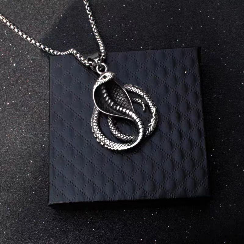 Collier Cobra explosif Mode All Match Personnalité Pendentif Serpent Esprit Serpent Tempérament Version De Bijoux_voghion.com