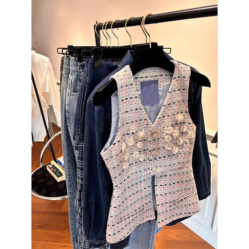 Niche Design Tweed Vest Summer 2026 Korean Style Versatile Petite Chic Woven Top Niche Design Tweed Vest Summer 2026 Korean Style Versatile Petite Chic Woven Top
