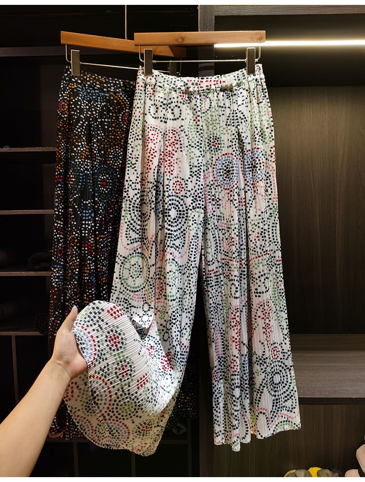 Quần culottes nữ ống rộng họa tiết bohemian, cạp chun nhún, dáng suông rộng, dài 9 phân — màu đen, màu trắng chi tiết 1
