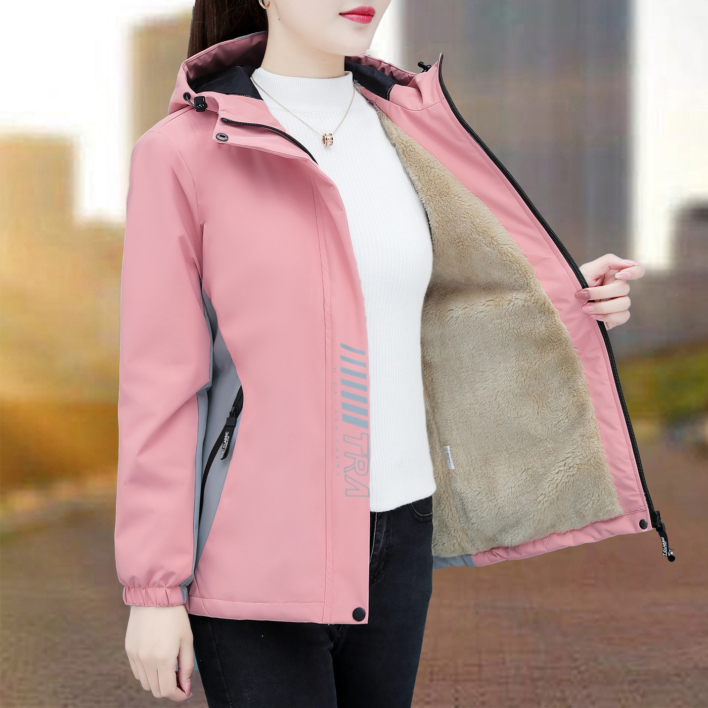 Women's short windproof jacket for spring and autumn, 2026 new style, plus size, fleece-lined top, casual outdoor mountaineering clothing