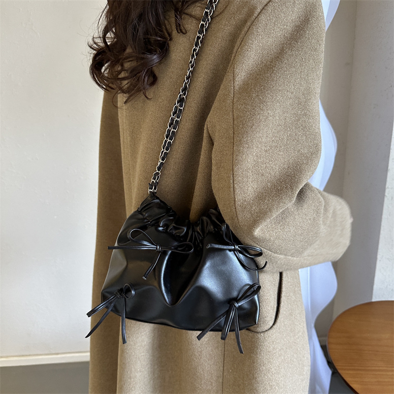 Cordón de gran capacidad moda arco bolsa para mujeres 2023 nuevo todo-juego ins cadena hombro crossbody bolsa