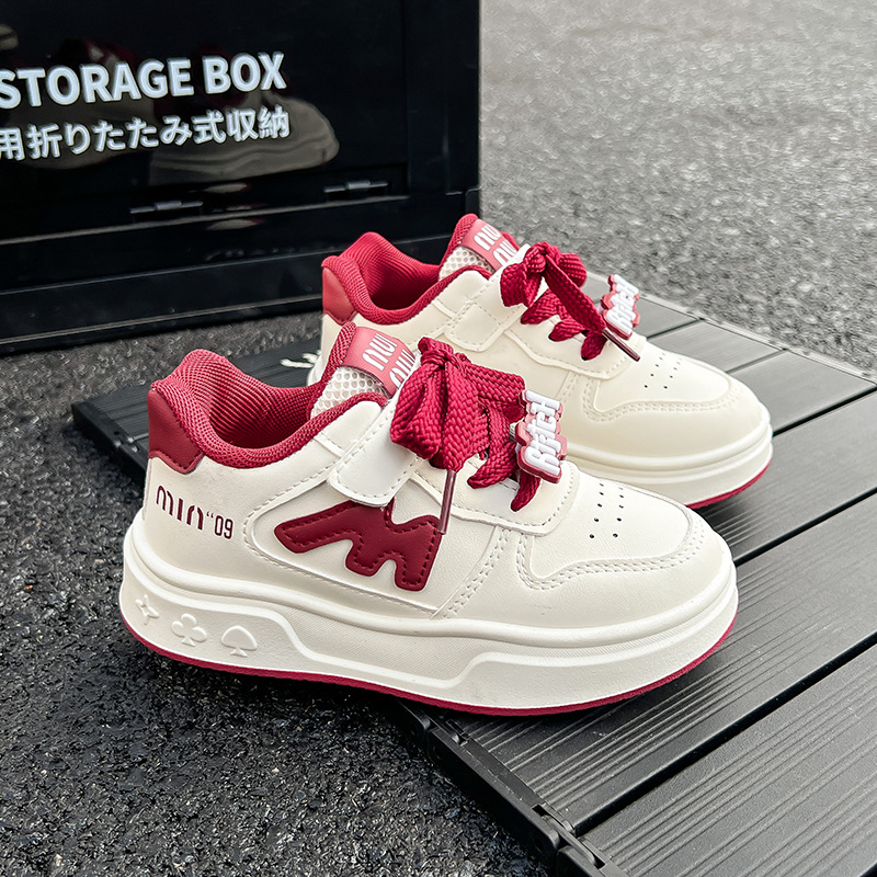 Girls' sneakers, boys' breathable white sneakers, spring/autumn 2026 new style, soft-soled casual shoes for older children, children's sports shoes