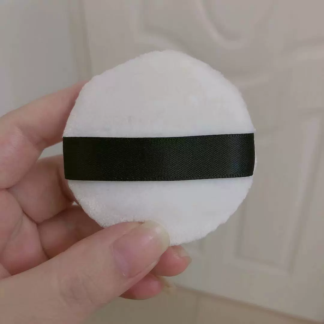 Sponge, loose powder, makeup primer
