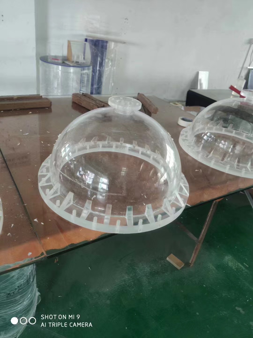 亚克力工厂加工 透明圆罩子圆盖子 厚板雕字 彩色热弯造型