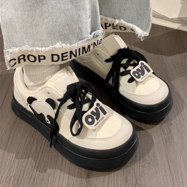 Популярные черно-белые панды, студенческие универсальные белые туфли в Корейском стиле, молочная нишевая женская обувь Fufu, уродливые милые туфли с большим носком, настольные туфли