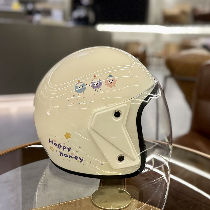 Casco de mujer cuatro temporadas otoño e invierno cálido casco de motocicleta eléctrica casco de invierno para hombre casco cuatro estaciones universal