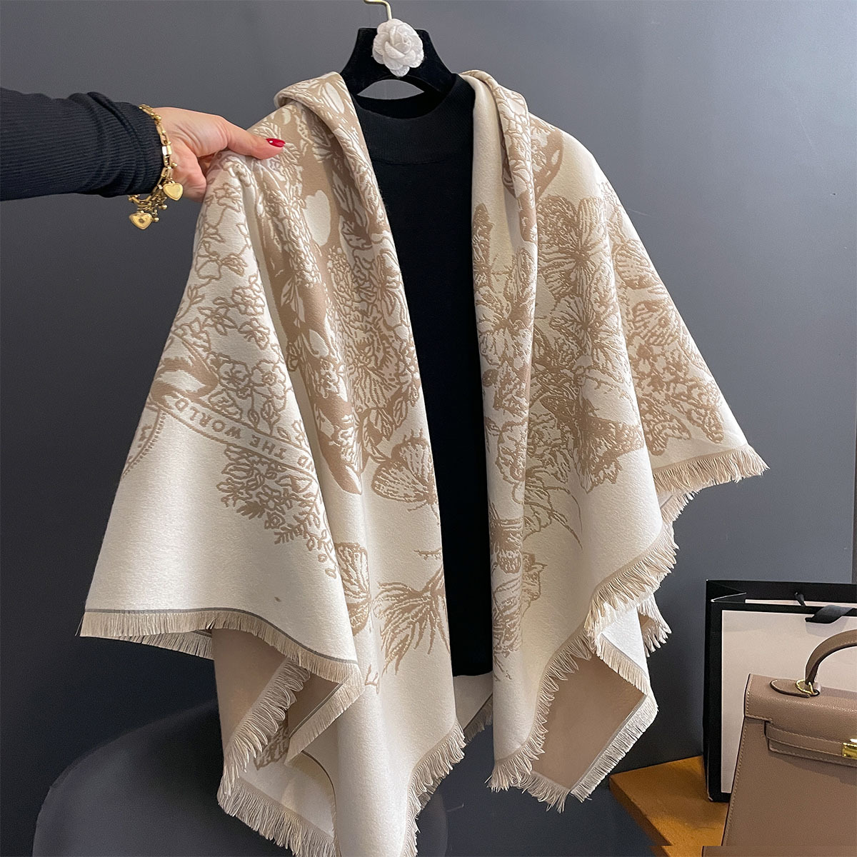 2026 Fall/Winter New Collection: Cashmere Scarf For Women, High-End Feel, Winter H-Letter Luxury Lightweight Cape, Thick And Warm Neckwear_voghion.com
