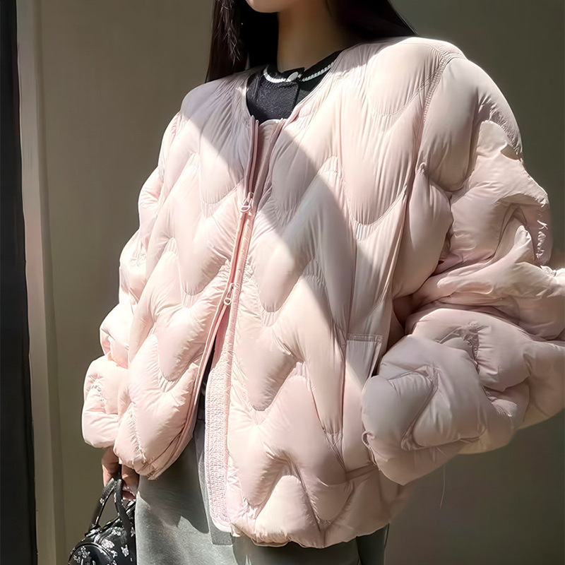High-End 90% White Duck down Quilted Ripple down Jacket for Women, Short Style, 2026 Winter Lightweight Round-Neck Puffer Coat, Trendy