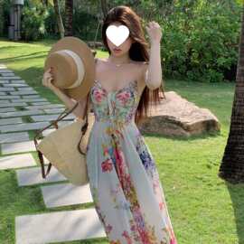 彩色碎花吊带连衣裙法式裙子女夏季新款收腰A字裙海边度假风长裙