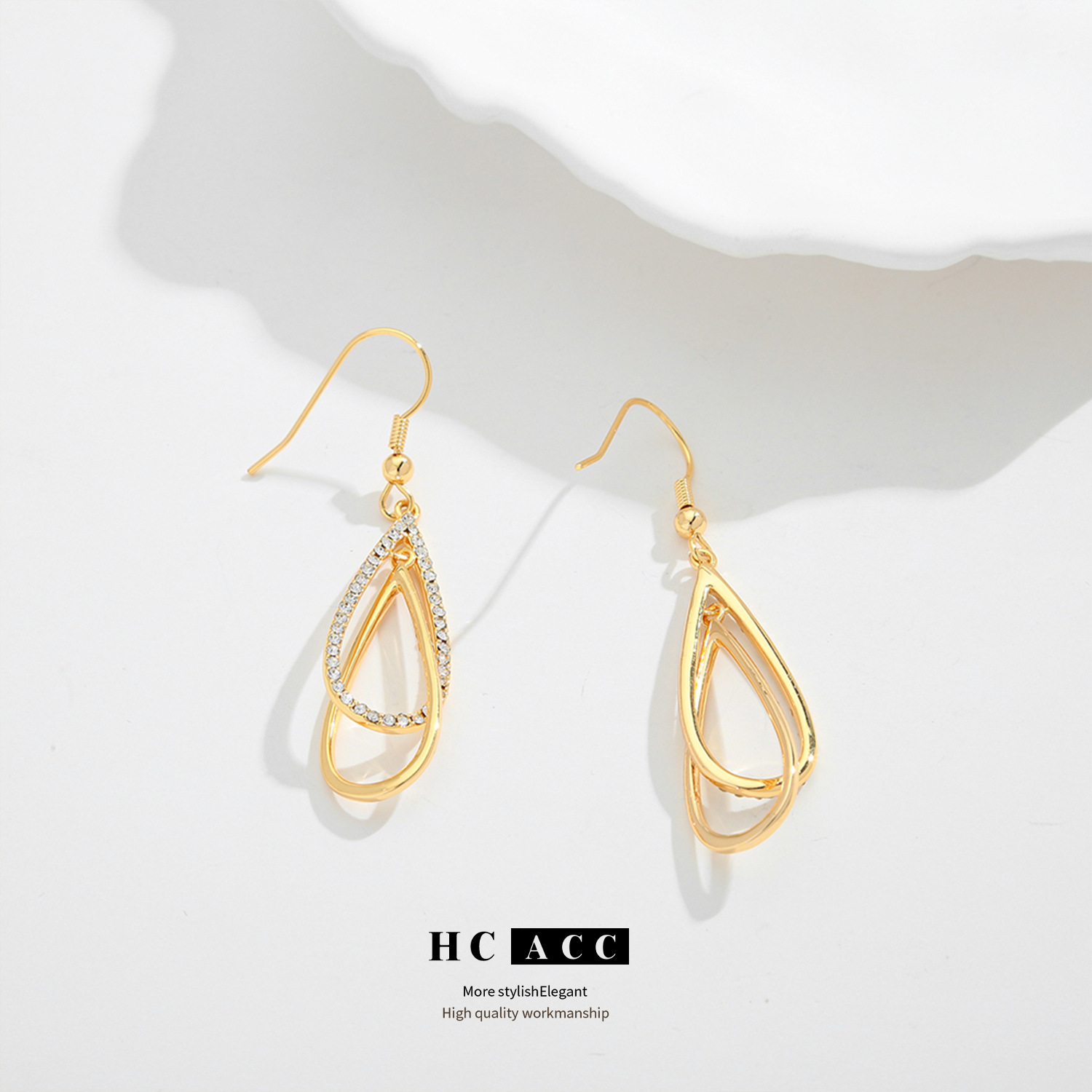 european-and-american-amazon-hot-selling-copper-zirconium-plated-18k-gold-drop-womens-retro-light-luxury-high-end-niche-all-match-earrings