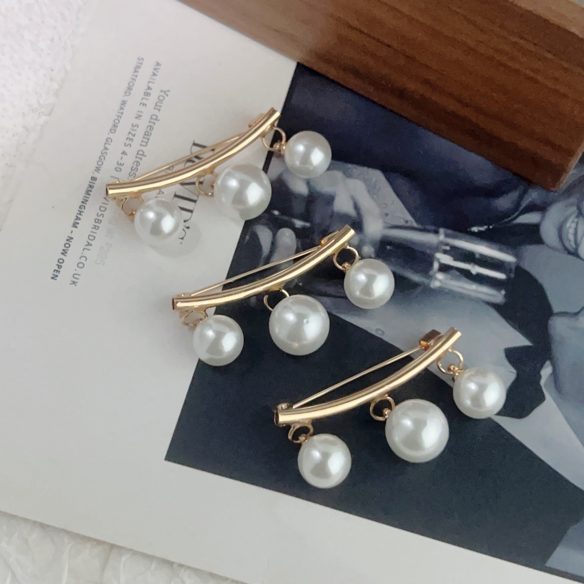 Broche de perlas elegante falda con cuello en V anti-exposición ramillete pin ropa fija accesorios de mujer PIN de cuello cardigan PIN