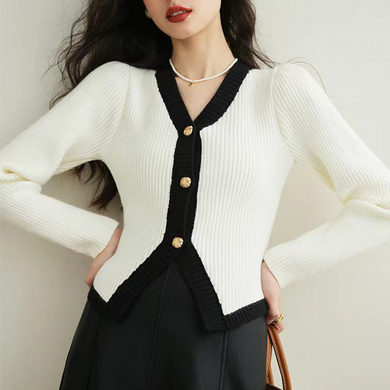 Tweed Style Knitwear 2025 New Autumn and Winter Contrast Color V Neck Puff Sleeve Top Women's Slimming Look Knitwear