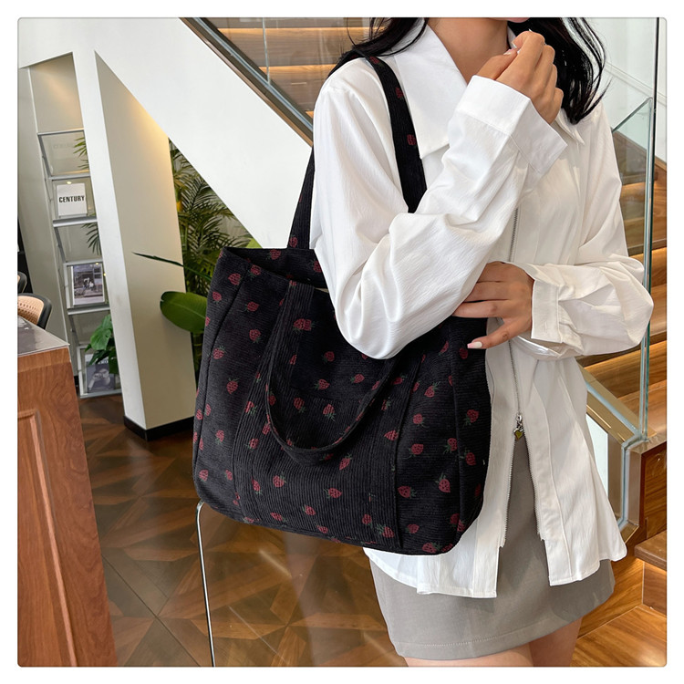 Women's Large Corduroy Strawberry Streetwear Sewing Thread Square Zipper Handbag display picture 21