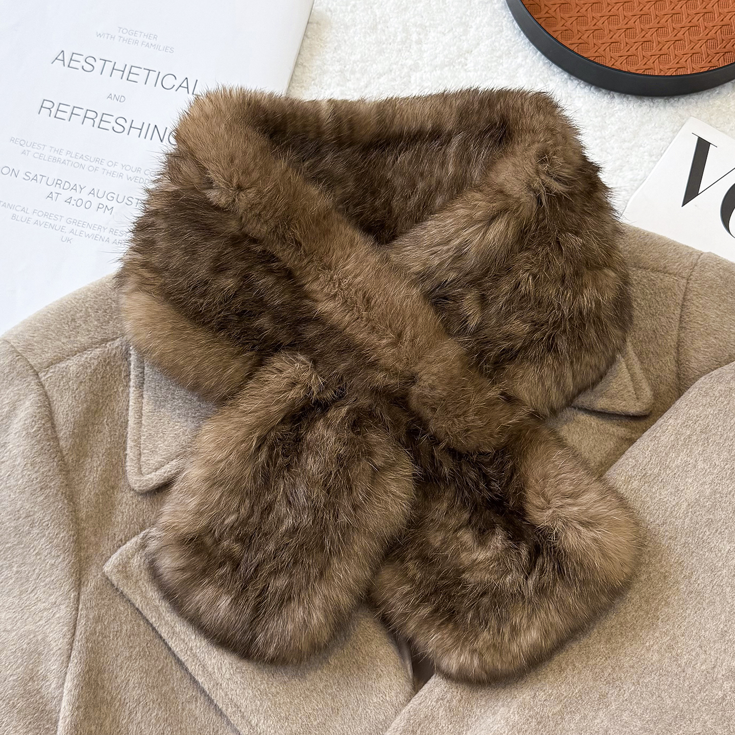 Subtle luxury rabbit fur scarf, imitation sable fur scarf for women, warm and thickened plush neck warmer, versatile and high-quality
