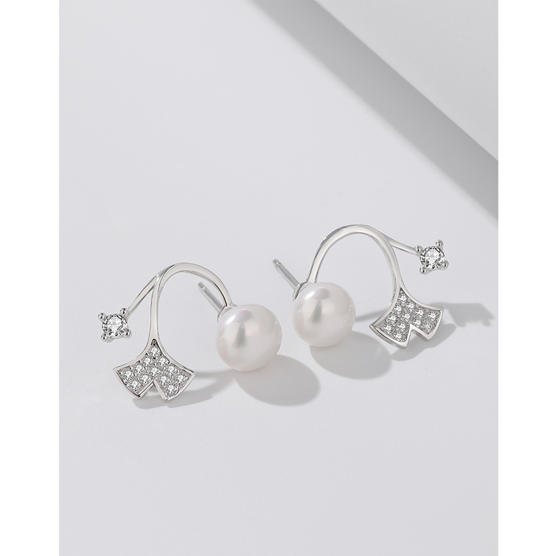 925 plata esterlina perlas de agua dulce nicho femenino diseño de alta calidad de pendientes de perlas de piedra de silicio dos pendientes