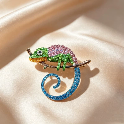 Chameleon Brooch with Diamonds, Yaxa sancaqları