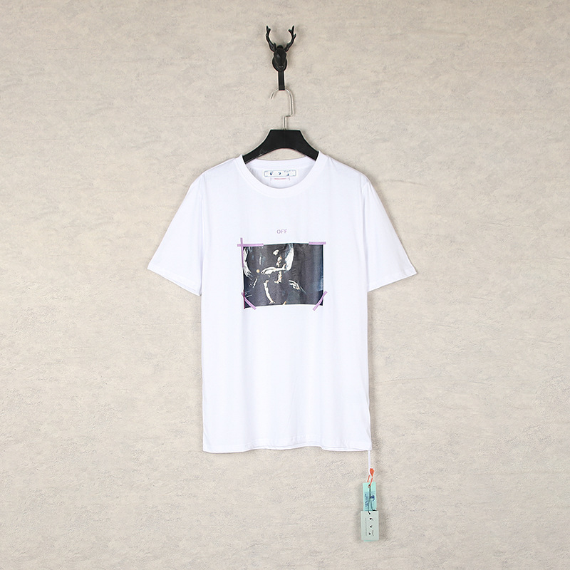 [Código europeo] versión correcta de impresión de acuarela splash tinta gradiente flecha graffiti ow marca de moda de manga corta pareja camiseta