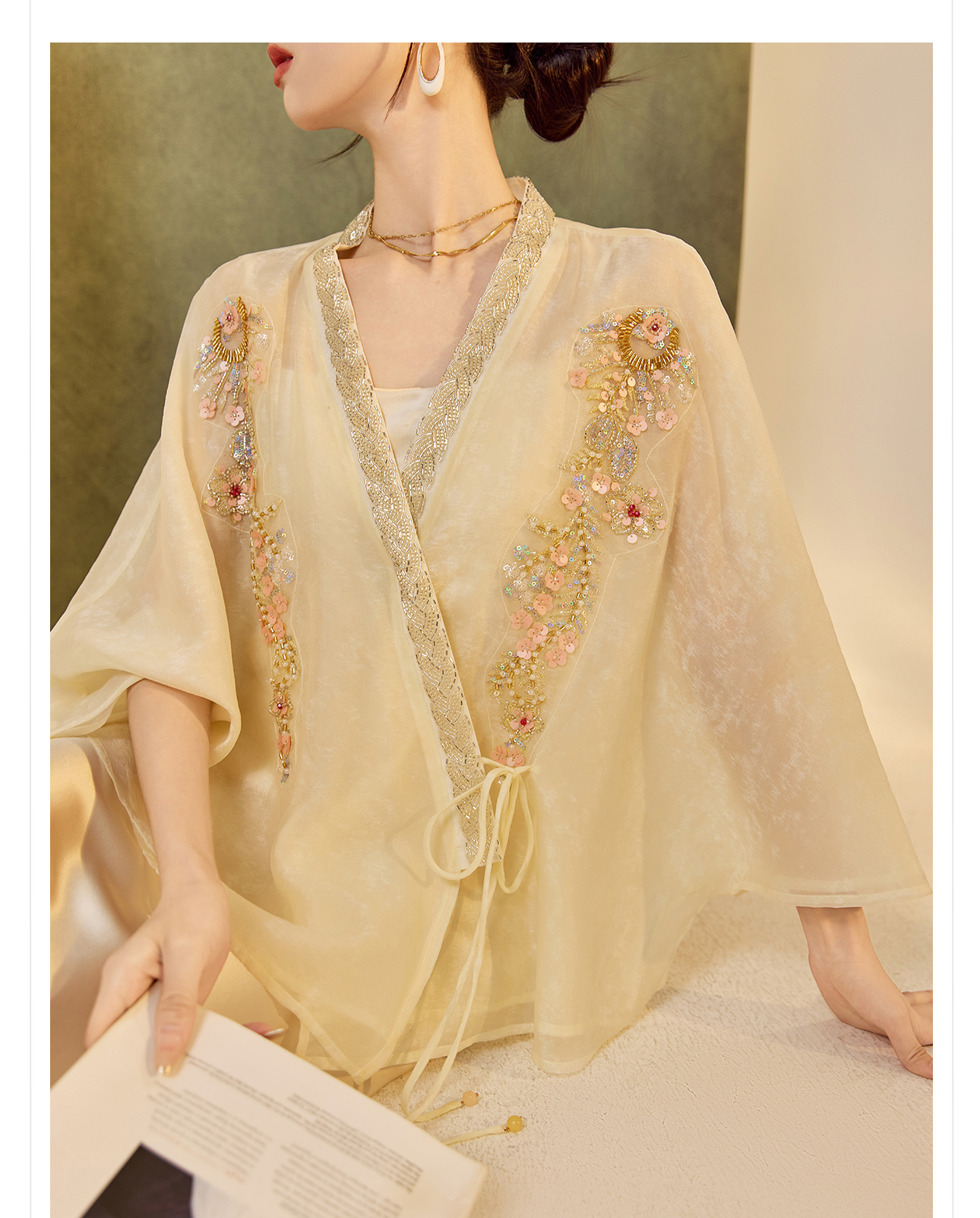 Áo cardigan nữ dáng rộng Tencel thêu hạt phong cách Trung Hoa — hồng, mơ chi tiết 3