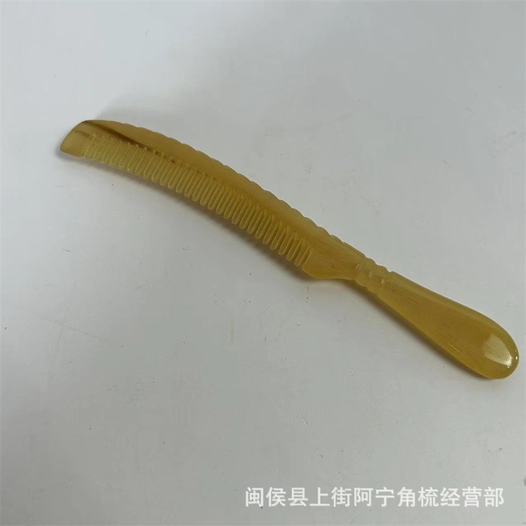 Thickened Goat Horn Comb 18cm Meridian Massage Comb with Handle for Hair Care and Scalp Grooming overview