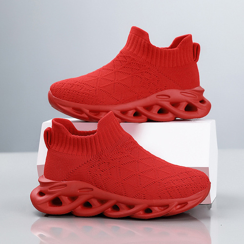 Children's New Summer Sneakers, One-Piece Sports Shoes with Breathable Mesh and Flyknit Slippers