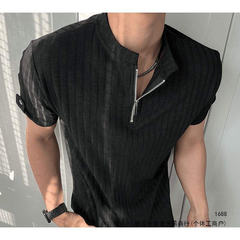 New style men's thin textured T-shirt with Korean vertical stripes, casual style, zip-up, short sleeve, loose fit.