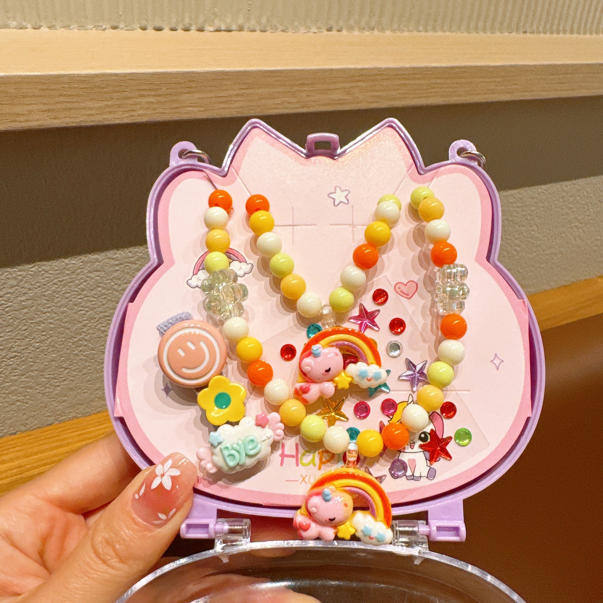 Caja de regalo de collar de cámara creativa para tarjetas de envío para niñas, 1 de junio, caja de regalo para niños