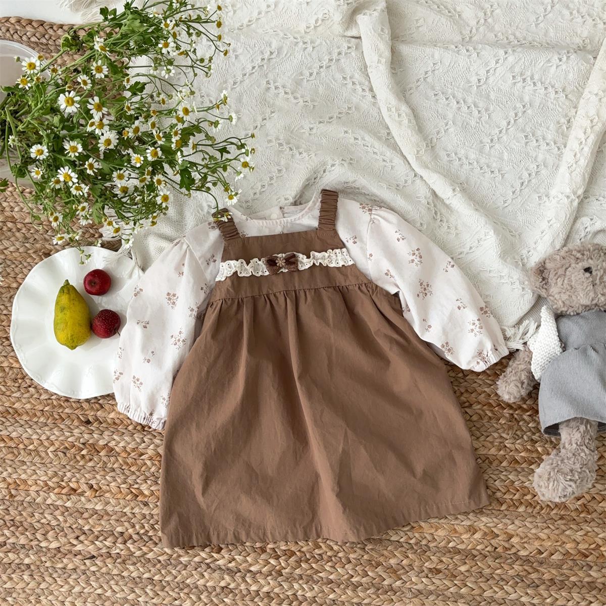 Nueva ropa para bebés, vestido de primavera, manga larga, estilo occidental, lindo y súper lindo, traje de dos piezas para bebés con lazo