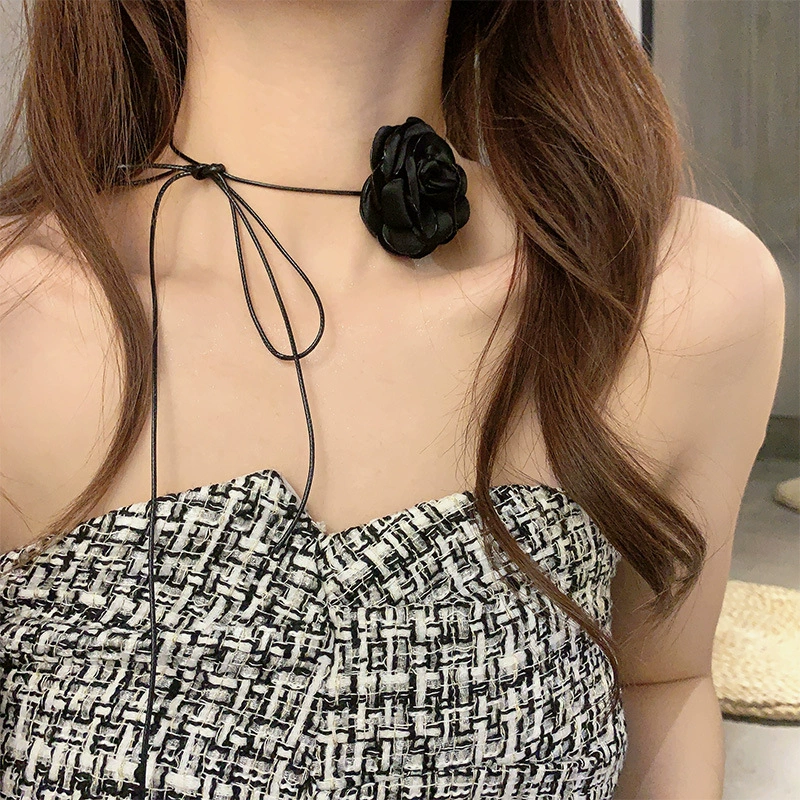 Retro mountain tea contains rose, brand necklace, black chain for key bag , choker