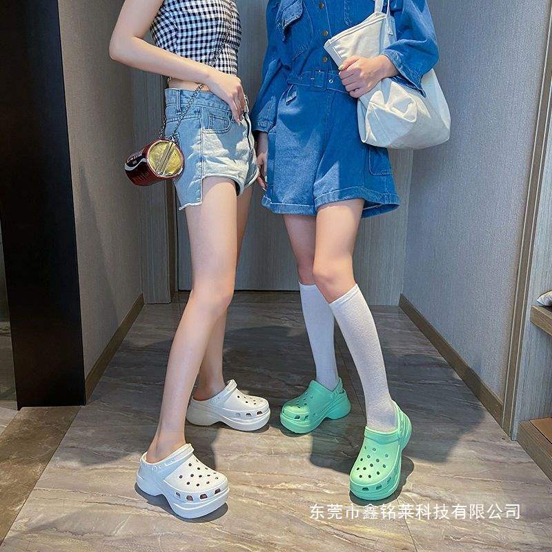 Little Whale Women's Height-Increasing Clogs 7cm Non-Slip Thick-Soled Trendy Ins Sandals with a Comfortable Feel for Beach and Outdoor Wear Little Whale Women's Height-Increasing Clogs 7cm Non-Slip Thick-Soled Trendy Ins Sandals with a Comfortable Feel for Beach and Outdoor Wear