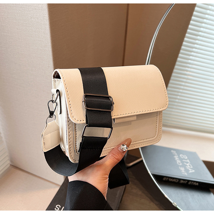 198g Weight Synthetic Leather Lining Material Sewing Thread Fashion Element Flip Cover Closure Type Single Shoulder Strap Strap Type Square Bag Bags Type Casual Occasion Pu Leather Material Solid Color Pattern All Seasons Season Women's Gender Classic Style Style Square Shape Women's Pu Leather Solid Color Classic Style Sewing Thread Square Flip Cover Square Bag 31