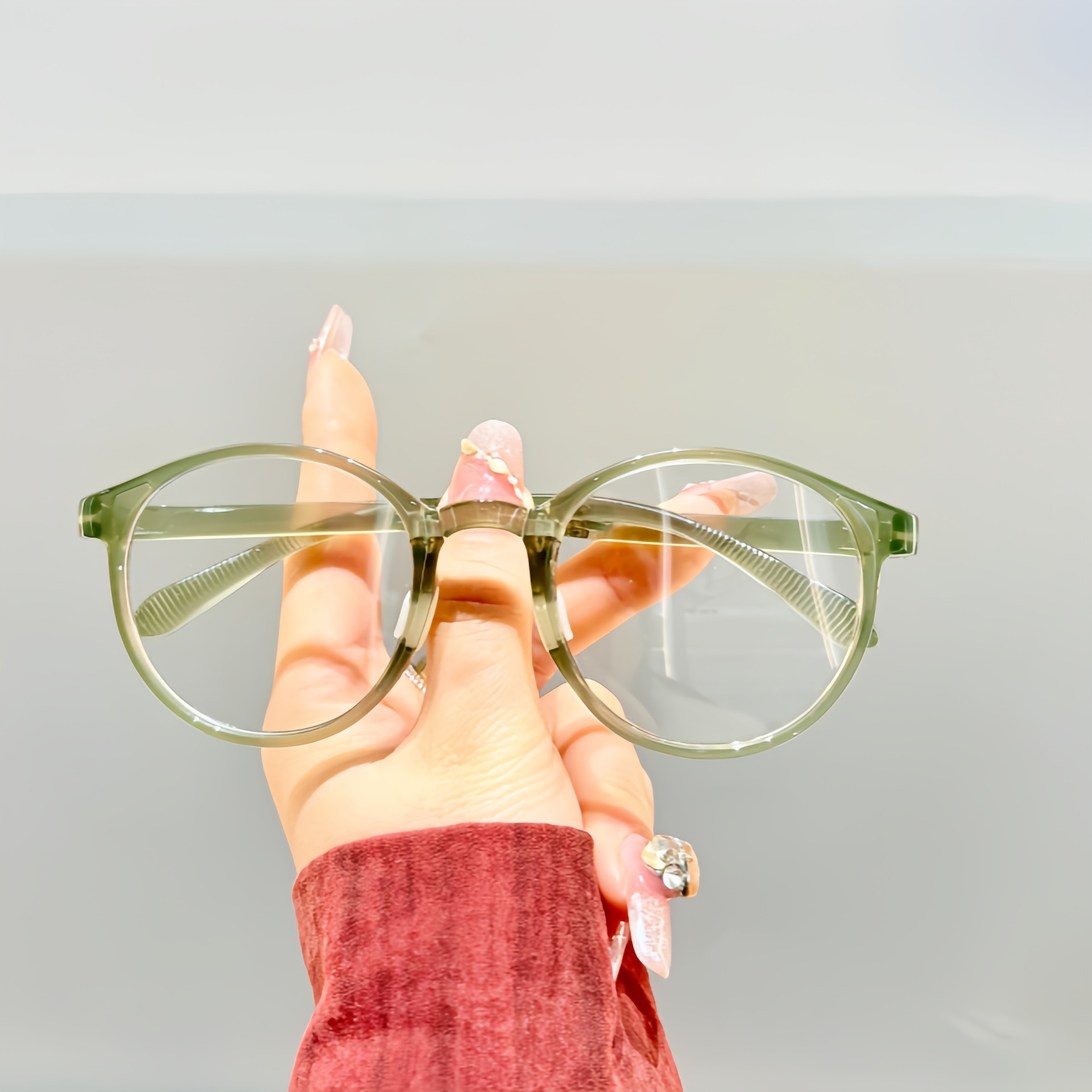 Gafas de lectura plegables, portátiles, ultraligeras, retro, transfronterizas, de una sola lente, suministro directo de fábrica, gafas de lectura con montura redonda pequeña para personas de mediana edad y mayores.