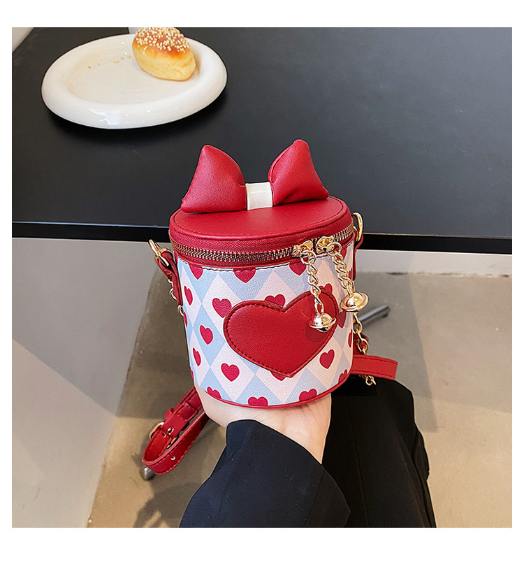 Women's Pu Leather Heart Shape Fashion Printing Bowknot Chain Bucket Zipper Crossbody Bag Bucket Bag display picture 3