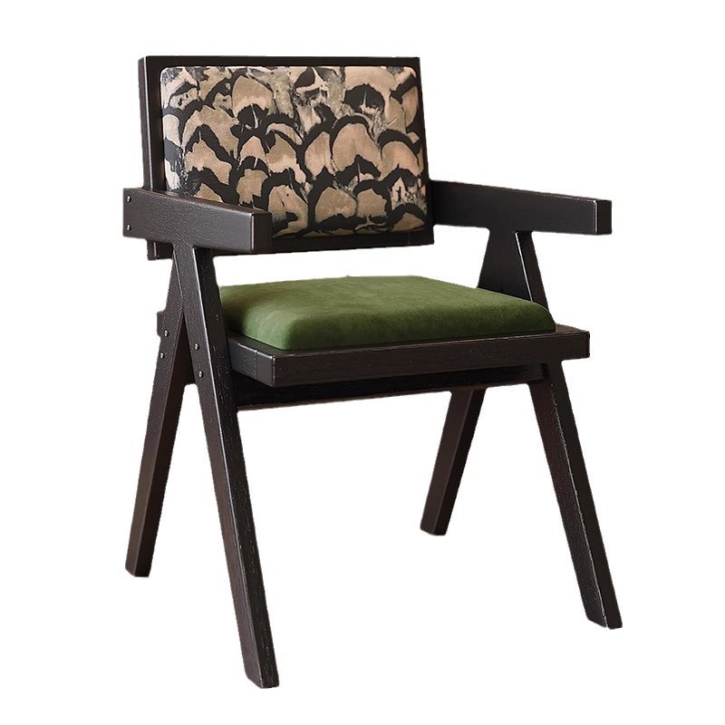 フレンチレトロダイニングチェア 家庭用 中世風無垢材椅子 ダイニングテーブルチェア インターネットで話題のレストラン用籐編み背もたれ椅子