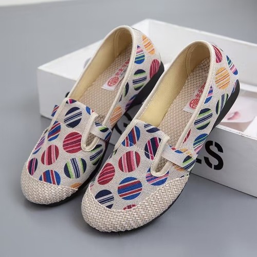 2024 New Old Beijing Fabric Shoes Soft Sole Anti-Slip Mother Shoes for Middle-Aged Women Canvas Shoes Slip-On Casual Single Shoes