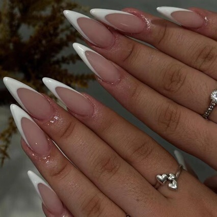 Long Almond-Shaped Fake Nails, White French Nail Art, Removable Wearable Nail Pieces, Finished Products Wholesale Long Almond-Shaped Fake Nails, White French Nail Art, Removable Wearable Nail Pieces, Finished Products Wholesale